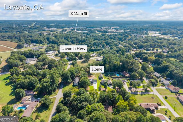 39 Virginia Street, Lavonia, GA 30553
