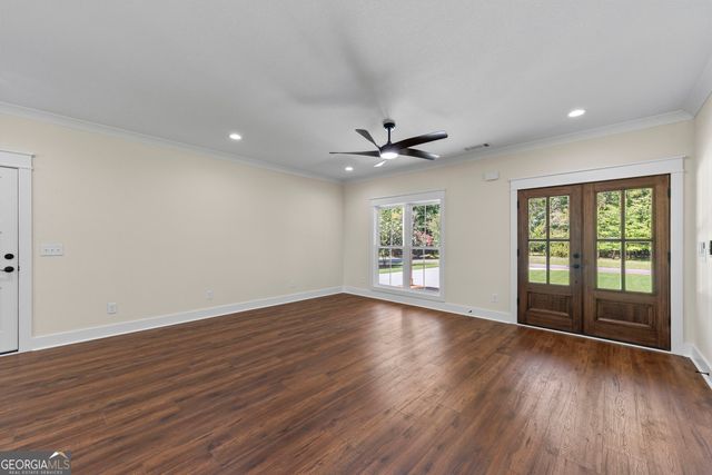 39 Virginia Street, Lavonia, GA 30553