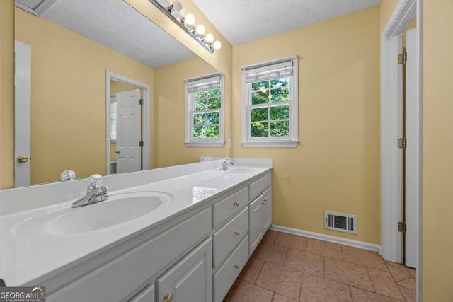 40 Mill Road, Jefferson, GA 30549