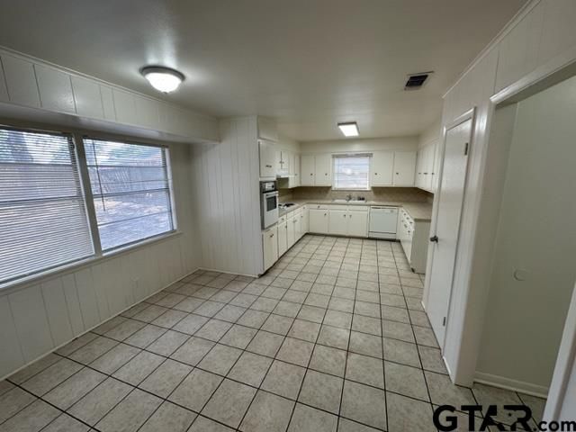 1401 Kensington Dr, Tyler, TX 75703