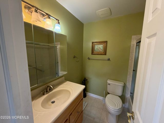 15 Stowe Court, Freehold, NJ 07728