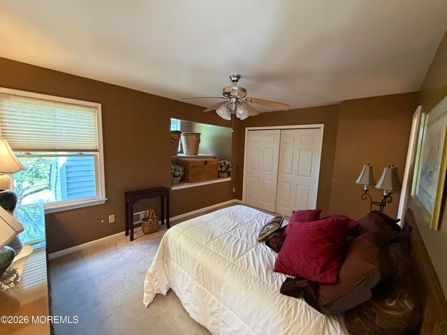 15 Stowe Court, Freehold, NJ 07728