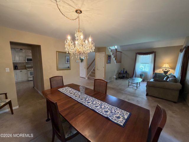 15 Stowe Court, Freehold, NJ 07728