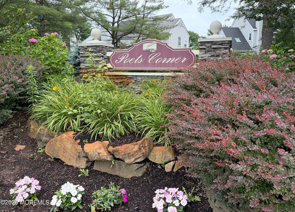 15 Stowe Court, Freehold, NJ 07728