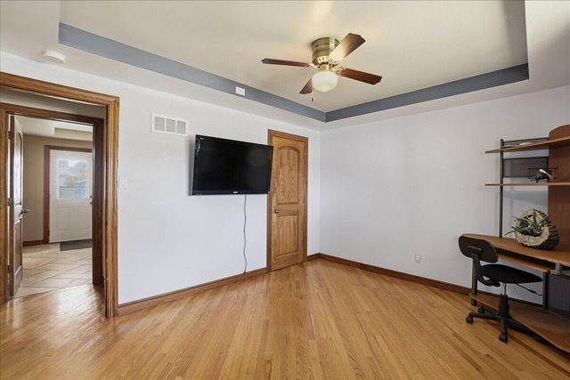 9937 Delaware Place, Highland, IN 46322