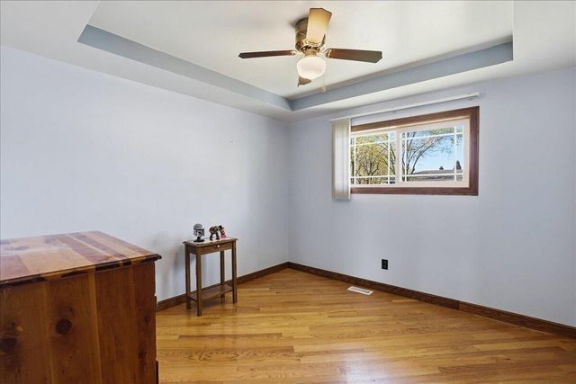 9937 Delaware Place, Highland, IN 46322