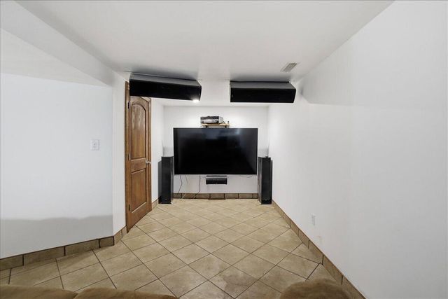 9937 Delaware Place, Highland, IN 46322