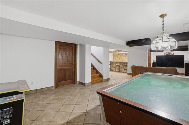 9937 Delaware Place, Highland, IN 46322