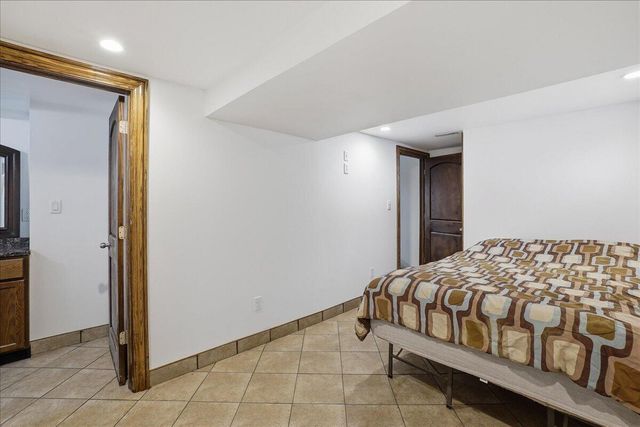 9937 Delaware Place, Highland, IN 46322