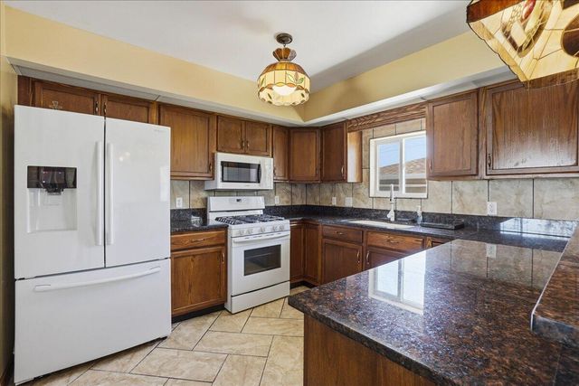 9937 Delaware Place, Highland, IN 46322