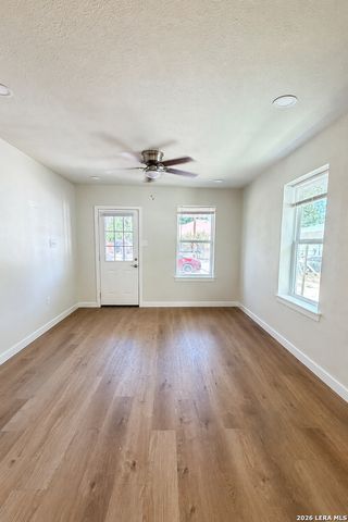 206 Mercedes, San Antonio, TX 78207