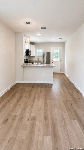 206 Mercedes, San Antonio, TX 78207