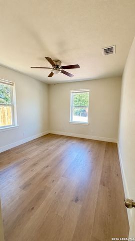 206 Mercedes, San Antonio, TX 78207