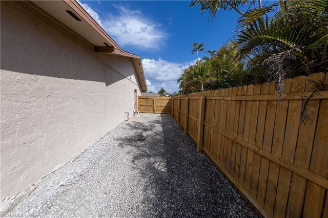 188 Gulfstream ST, Marco Island, FL 34145