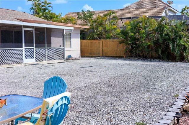 188 Gulfstream ST, Marco Island, FL 34145