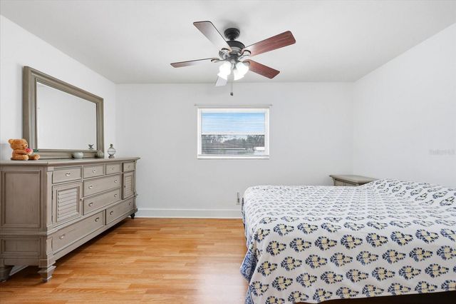 207 W SENECA AVENUE, Tampa, FL 33612