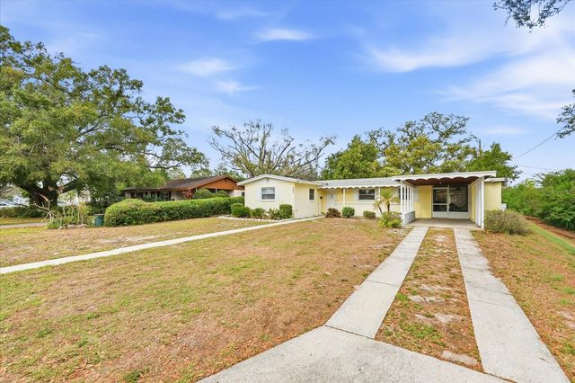 207 W SENECA AVENUE, Tampa, FL 33612