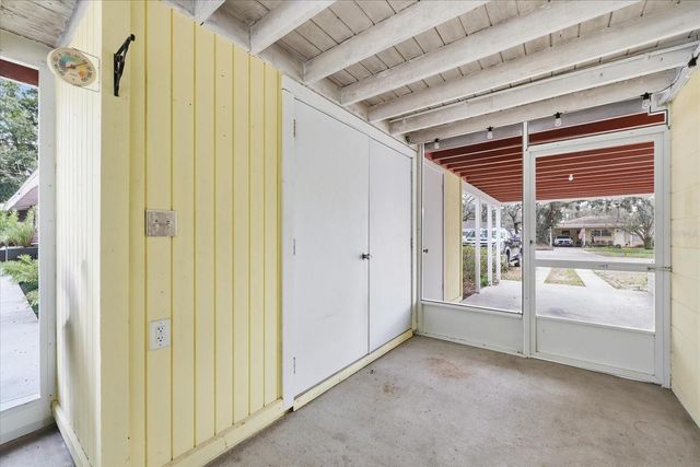 207 W SENECA AVENUE, Tampa, FL 33612