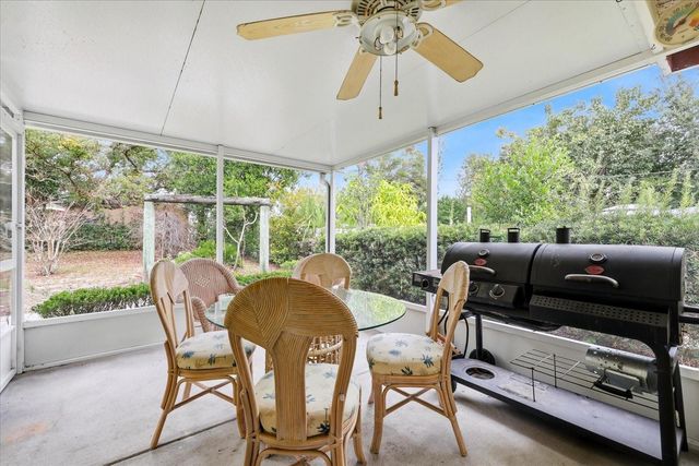 207 W SENECA AVENUE, Tampa, FL 33612