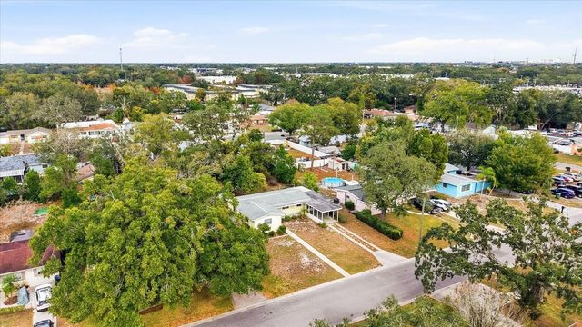 207 W SENECA AVENUE, Tampa, FL 33612