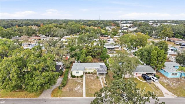 207 W SENECA AVENUE, Tampa, FL 33612