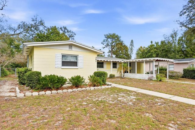 207 W SENECA AVENUE, Tampa, FL 33612