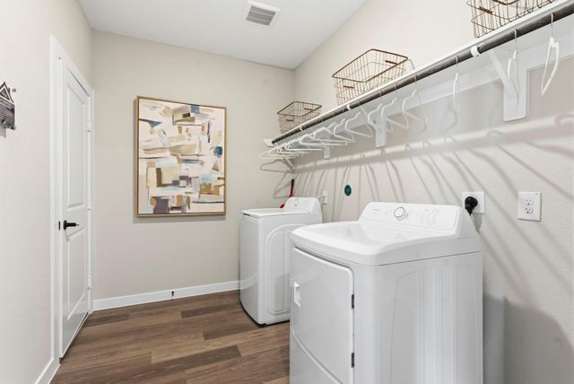 3323 Summercrisp Hollow Lane, Pearland, TX 77581