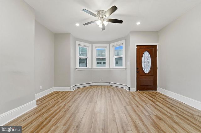 909 PINE ST, Darby, PA 19023