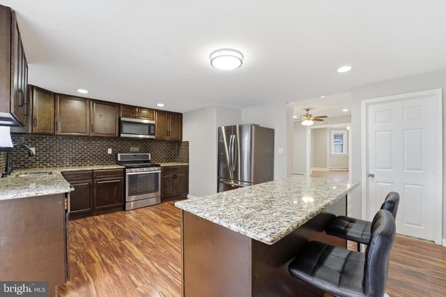 909 PINE ST, Darby, PA 19023