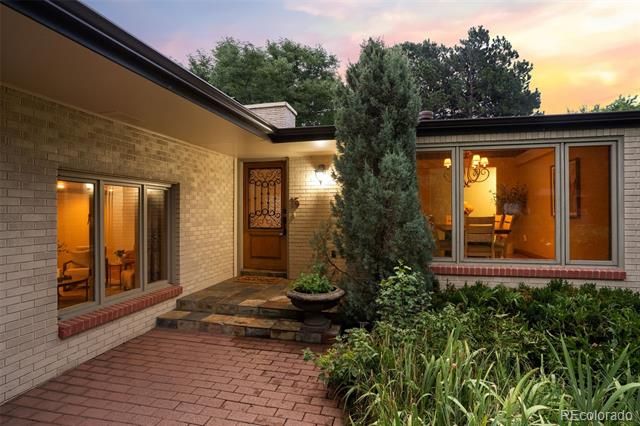 15 El Encanto Drive, Colorado Springs, CO 80906