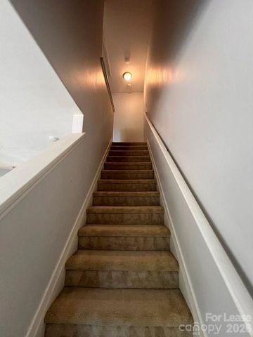 9505 Drains Bay Court, Charlotte, NC 28214
