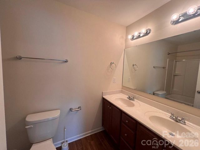 9505 Drains Bay Court, Charlotte, NC 28214