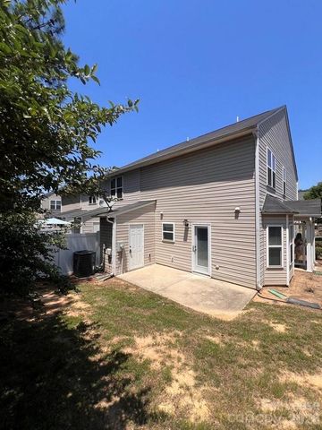 9505 Drains Bay Court, Charlotte, NC 28214
