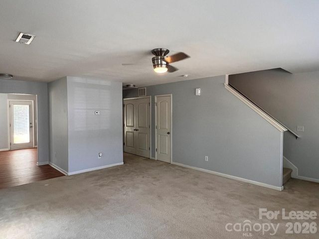 9505 Drains Bay Court, Charlotte, NC 28214