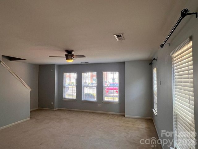 9505 Drains Bay Court, Charlotte, NC 28214