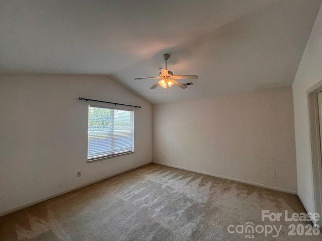 9505 Drains Bay Court, Charlotte, NC 28214