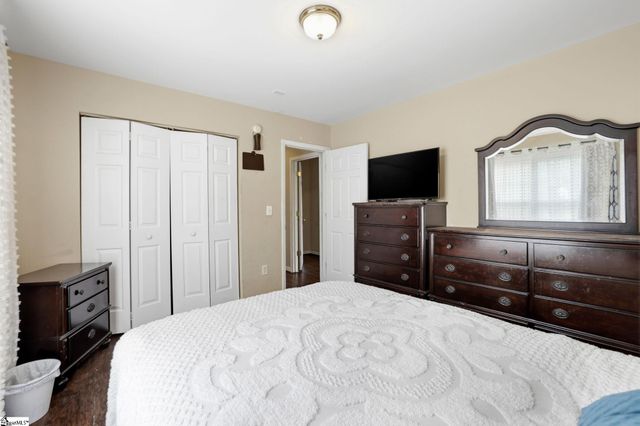 104 Rolling Oak Drive, Easley, SC 29642