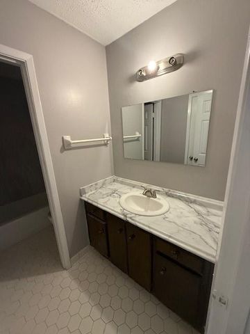 2425 Norton Lane D, Mobile, AL 36605