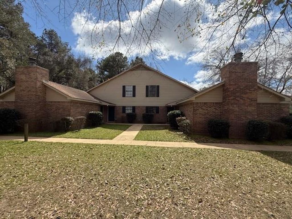 2425 Norton Lane D, Mobile, AL 36605