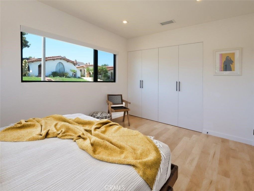 Image 35 of property listing at 4756 Keniston Avenue, Los Angeles, CA 90043