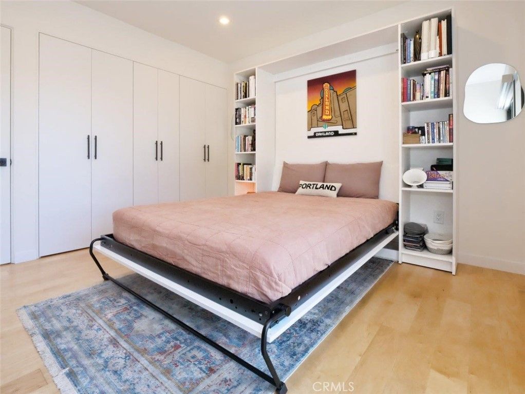 Image 37 of property listing at 4756 Keniston Avenue, Los Angeles, CA 90043