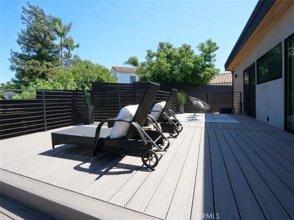 Image 47 of property listing at 4756 Keniston Avenue, Los Angeles, CA 90043