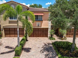 2041 Foxtail View Court, West Palm Beach, FL 33411