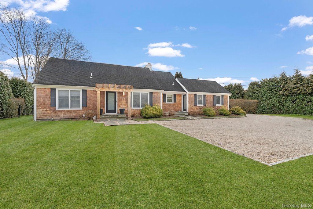 770 Hill Street, Southampton, NY 11968