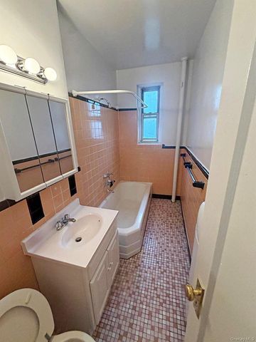 4115 45th Street 6L, Sunnyside, NY 11104