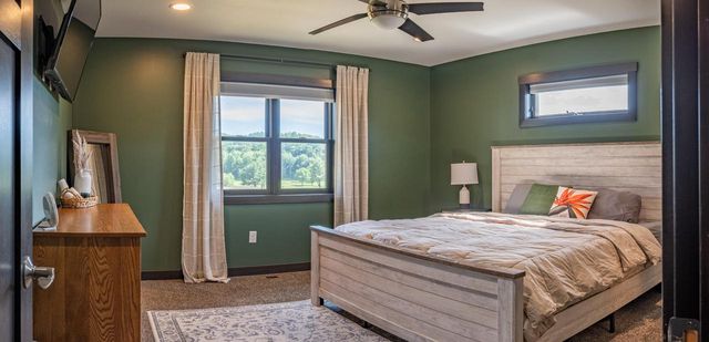 W7563 Castle Heights DRIVE, Holmen, WI 54636