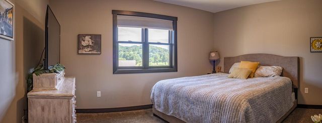 W7563 Castle Heights DRIVE, Holmen, WI 54636