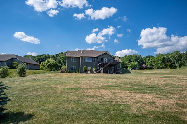 W7563 Castle Heights DRIVE, Holmen, WI 54636