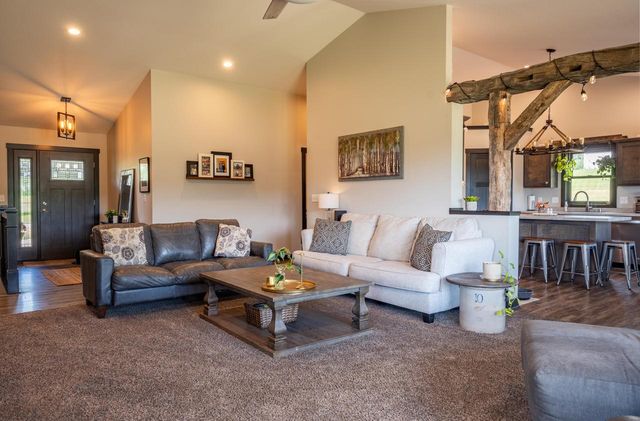 W7563 Castle Heights DRIVE, Holmen, WI 54636