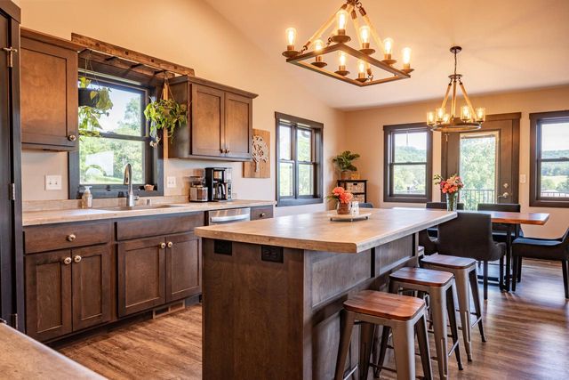 W7563 Castle Heights DRIVE, Holmen, WI 54636